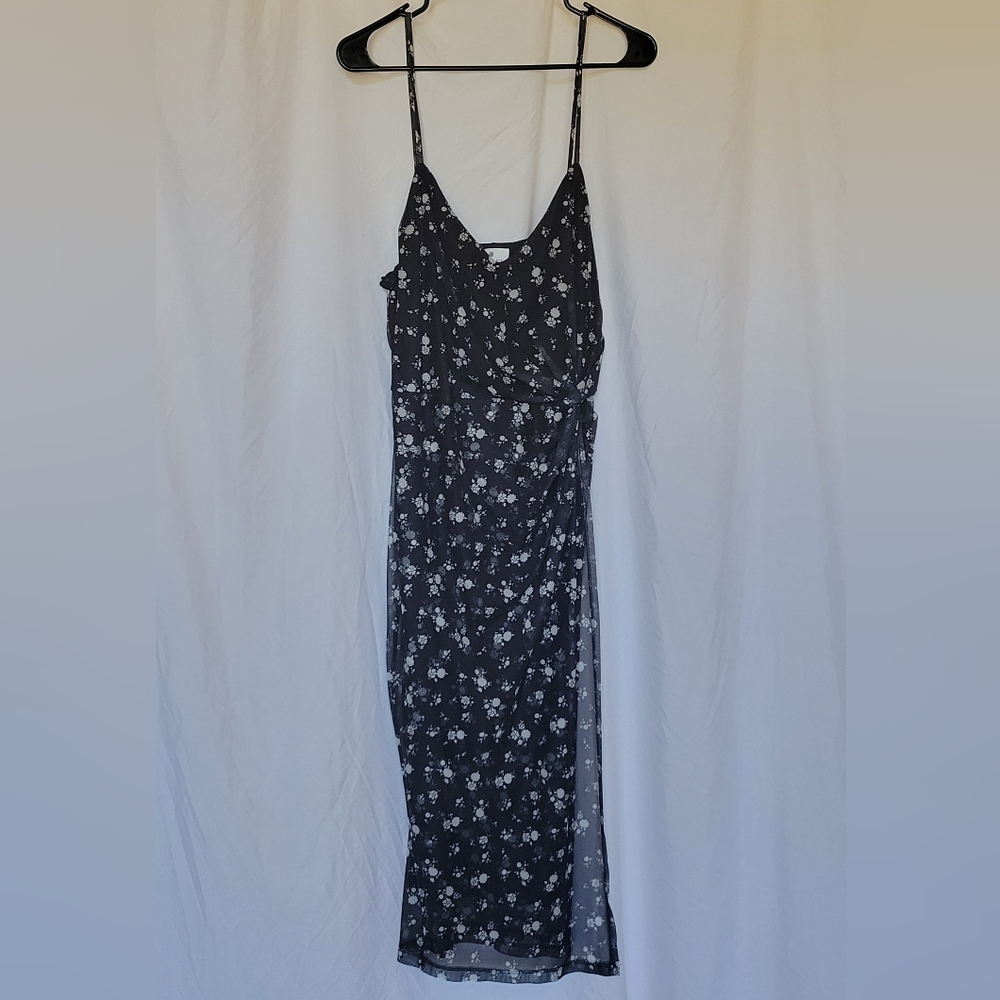 Socialite Spaghetti Strap Maxi Dress